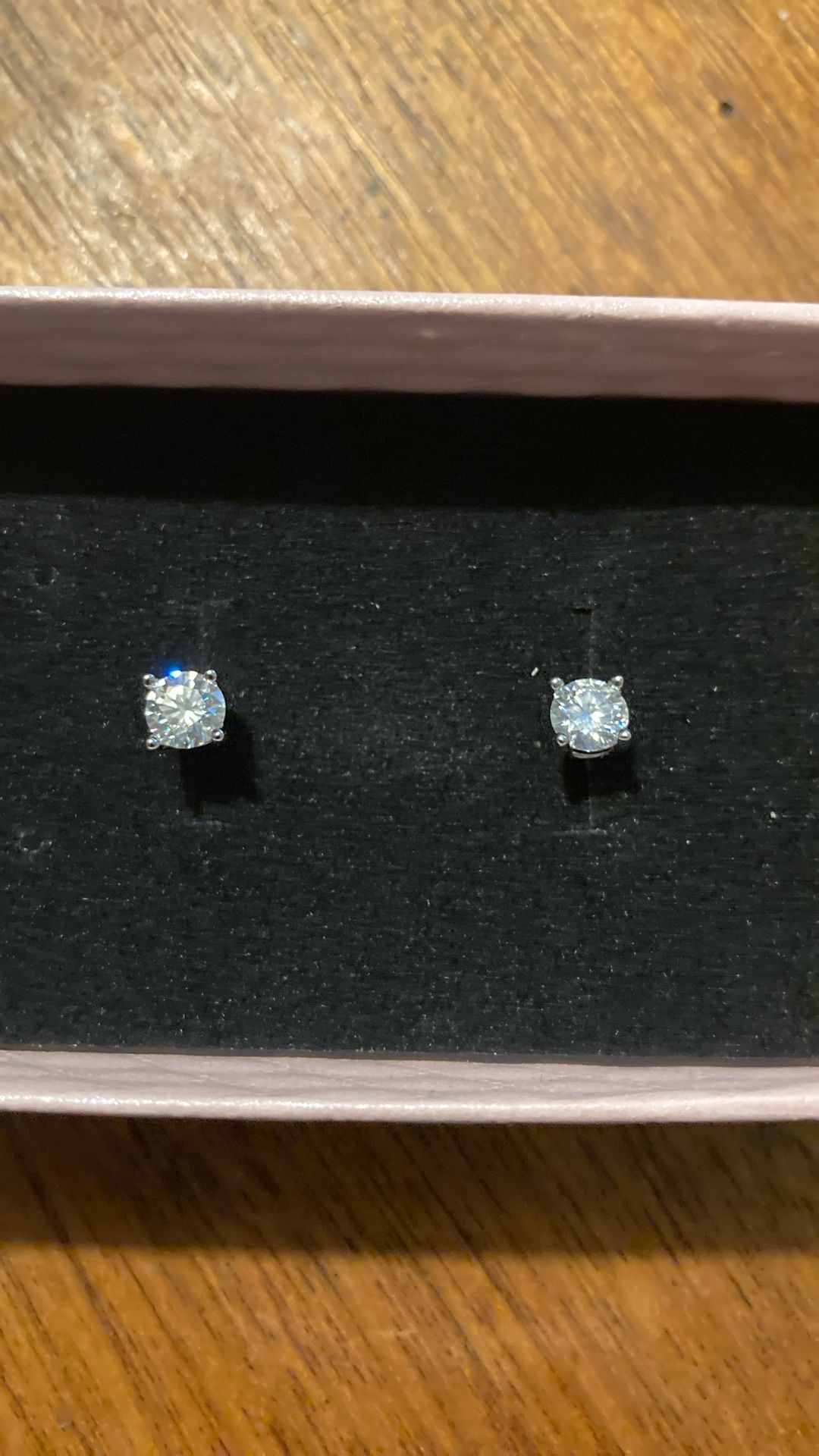 Moissanite earings, size 5.0mm, color silver