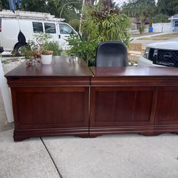 Beautiful Desk For Sale 