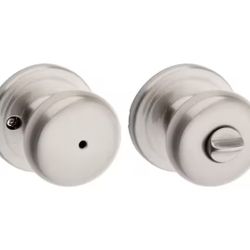 Kwikset Juno Satin Nickel Privacy Bed/Bath Door Knob with Microban Antimicrobial Technology and Lock@U7-421