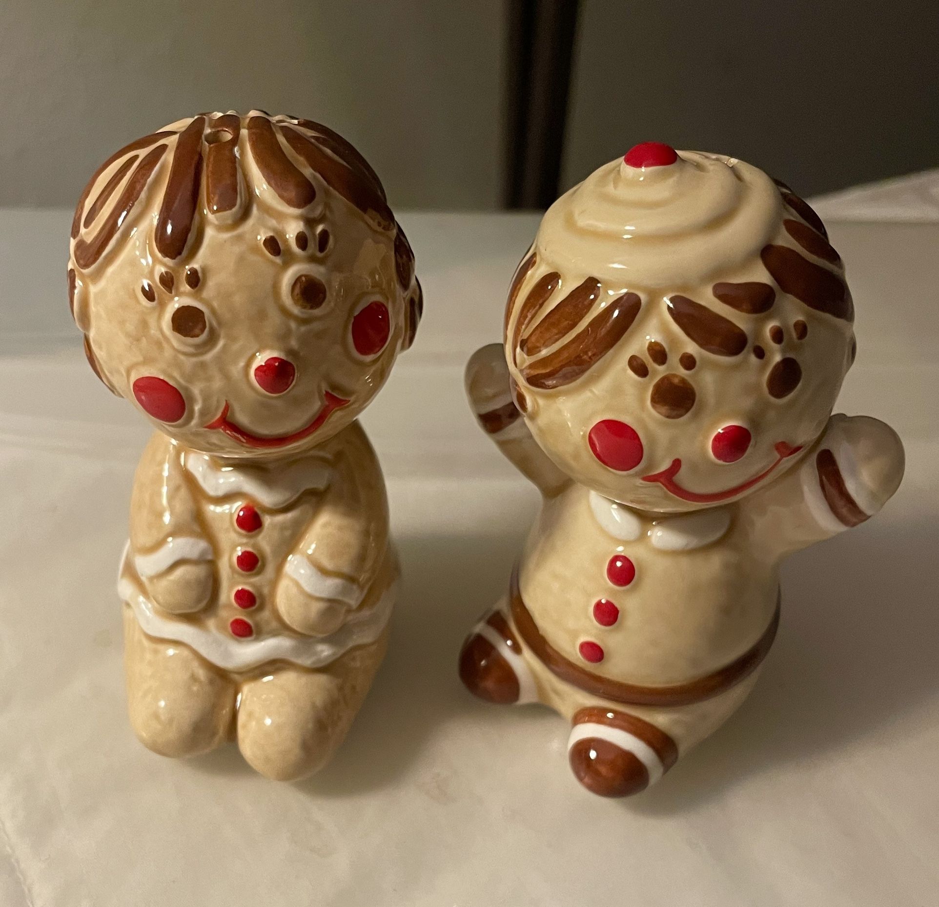 Norcrest Gingerbread Kids Salt & Pepper Shakers - H969 - Original Labels