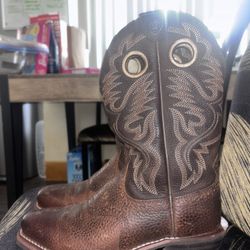 ARIAT BOOTS