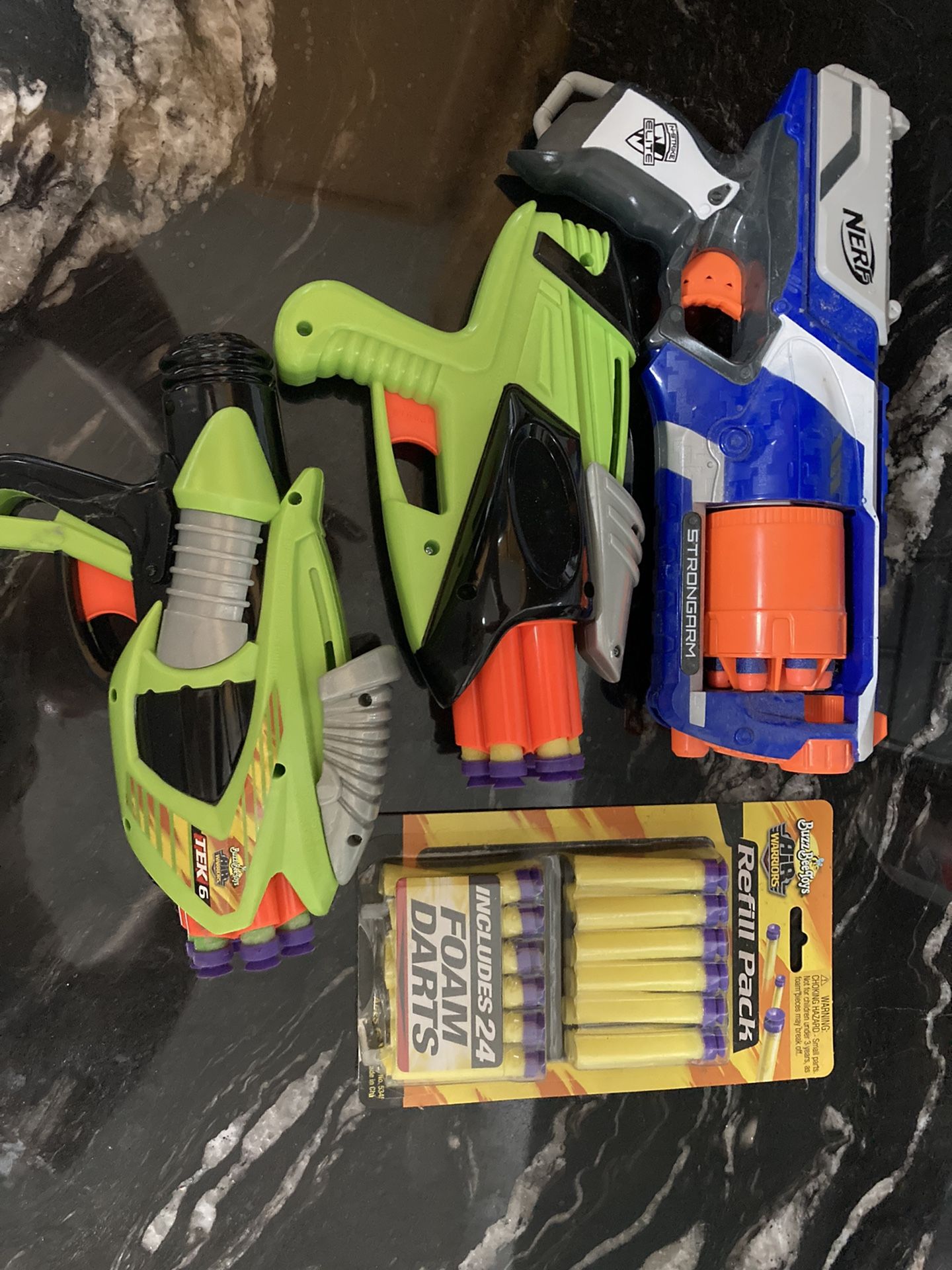 Nerf Guns & Extra Ammo