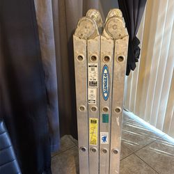 Escalera dividida en 3 partes