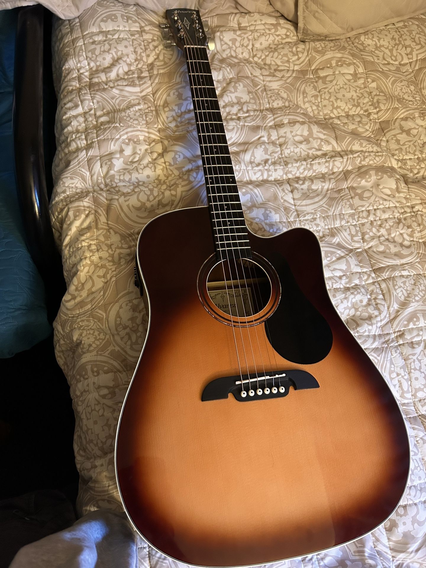 Guitar 