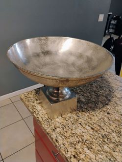 Pedestal Decorative Bowl