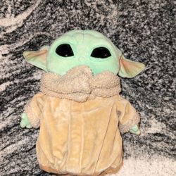 Mattel Collectible - Star Wars, The Mandalorian: The Child 8" Basic Yoda Plush
