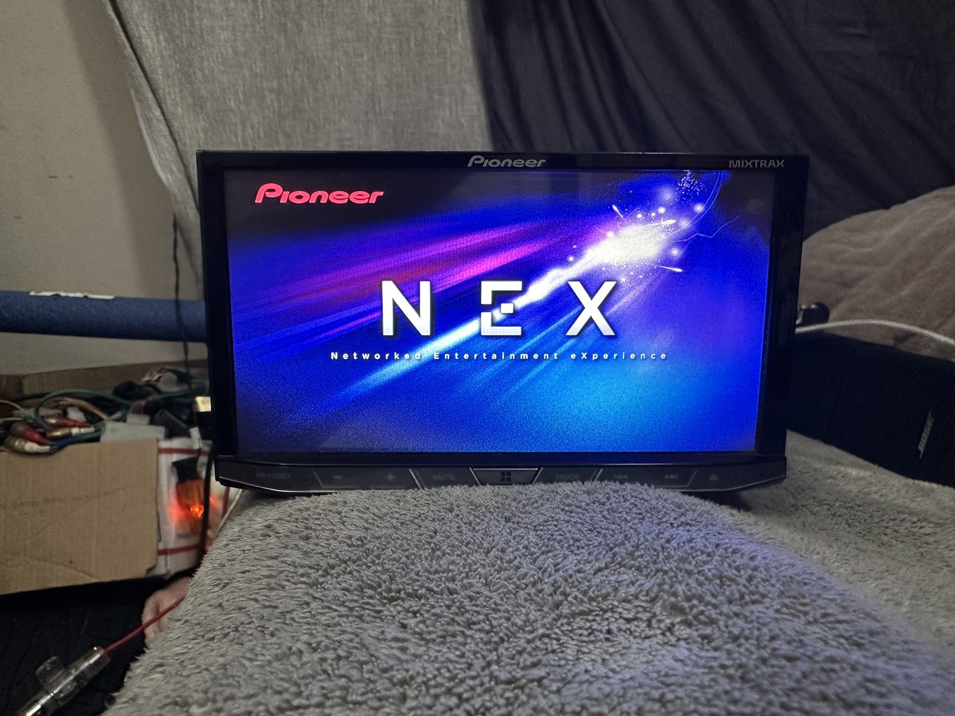 Pioneer AVIC-4200NEX Carplay/Bluetooth Indash