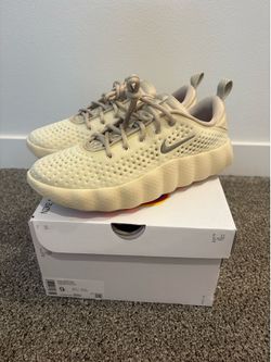 Nike Mind 002 light kaki sz 9