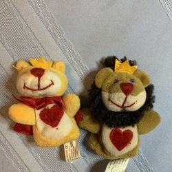 Starbucks Lion’s Finger Puppets