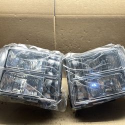 #OH30 2007-2014 GMC Sierra Chrome Headlight Pair 