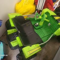 Dune Power Wheels With Charger Works Great 