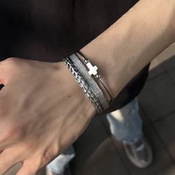 Titanium steel bracelet European and American gold Roman numeral bracelet men's cross overlapping bracelet fashion bracelet three-piece set