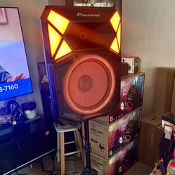 Pioneer (PIX615) 700 Watt Party Speaker w/ Massive Sound, Microphone, Led Lights, Stand, DJ Ready