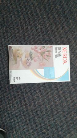 New reems of xerox papper 8-1/2 x 14 (green) Legal size