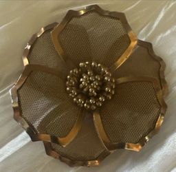 Vintage Bed Gold Floral Mesh Poppy Brooch