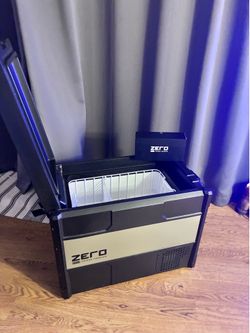 ARB camping cooler/freezer 47qt brand new