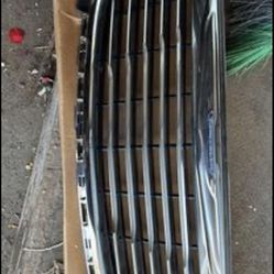 Chrysler Town & Country Van Grille 