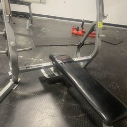 Promaxima Commercial Olympic Flat Bench Press