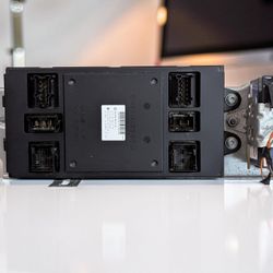 SAM FRONT Signal Acquisition Module A1(contact info removed)32 OEM MERCEDES BENZ ML(contact info removed)-11