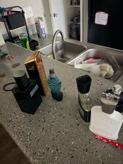 Colognes perfumes