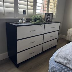 6-Drawer Black & White Dresser