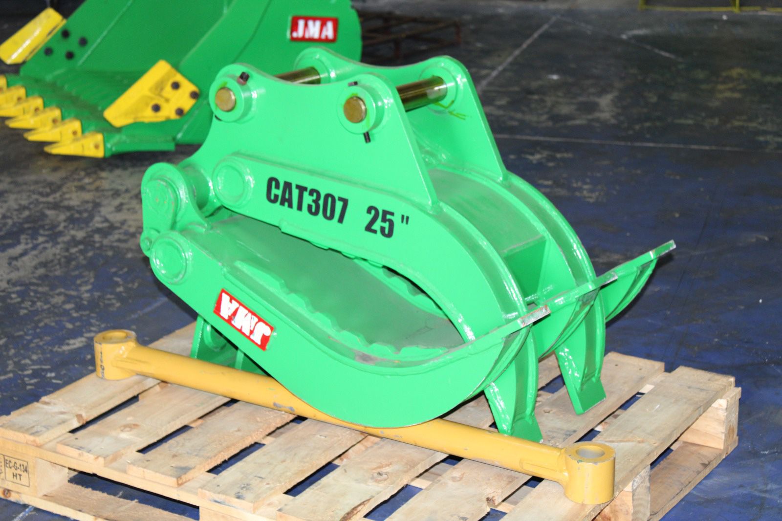 Mini Excavator Caterpillar CAT 307 / 308 Manual Grapple / Scrap Salvage 25 Inches Width.