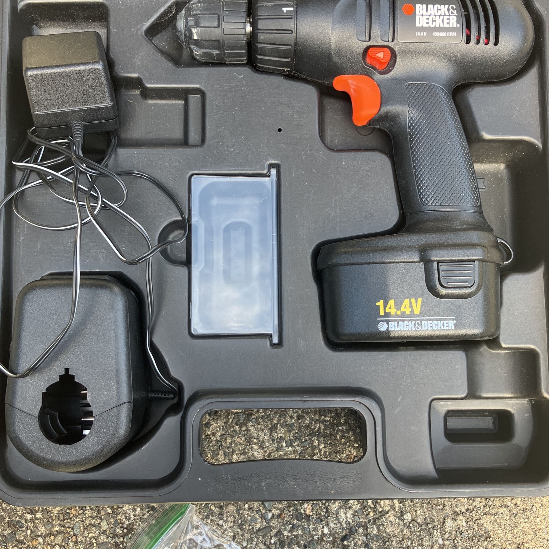 Black Decker 14.4 Volt Drill Set for Sale in Stanwood WA OfferUp