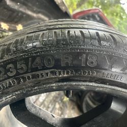 235/40 R18