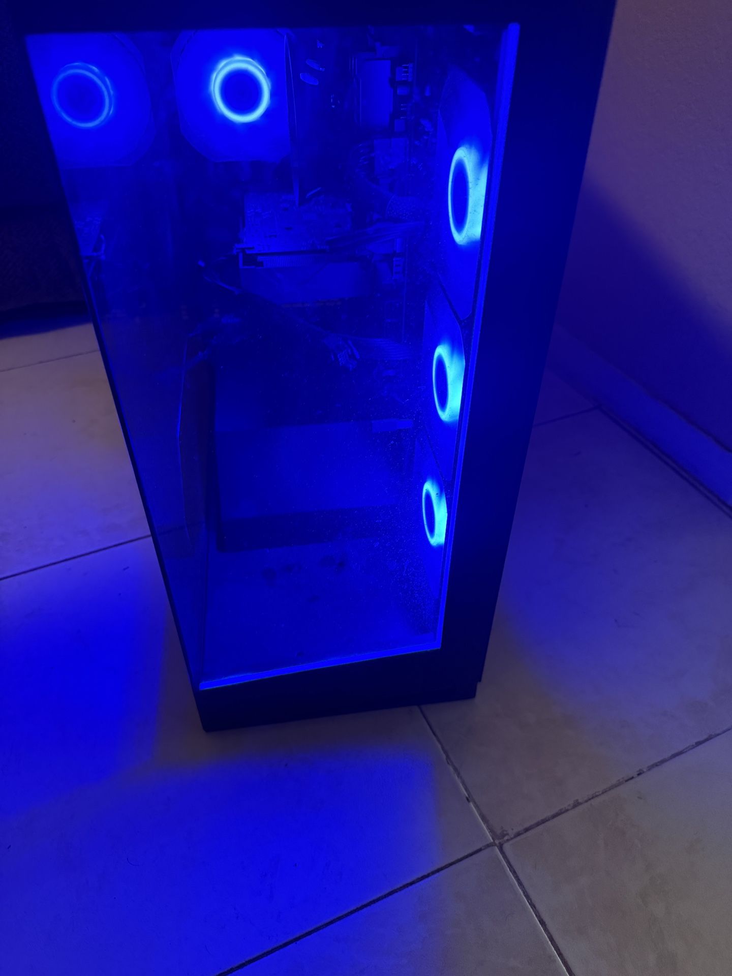 GAMING COMPUTER CYBERPOWER PC