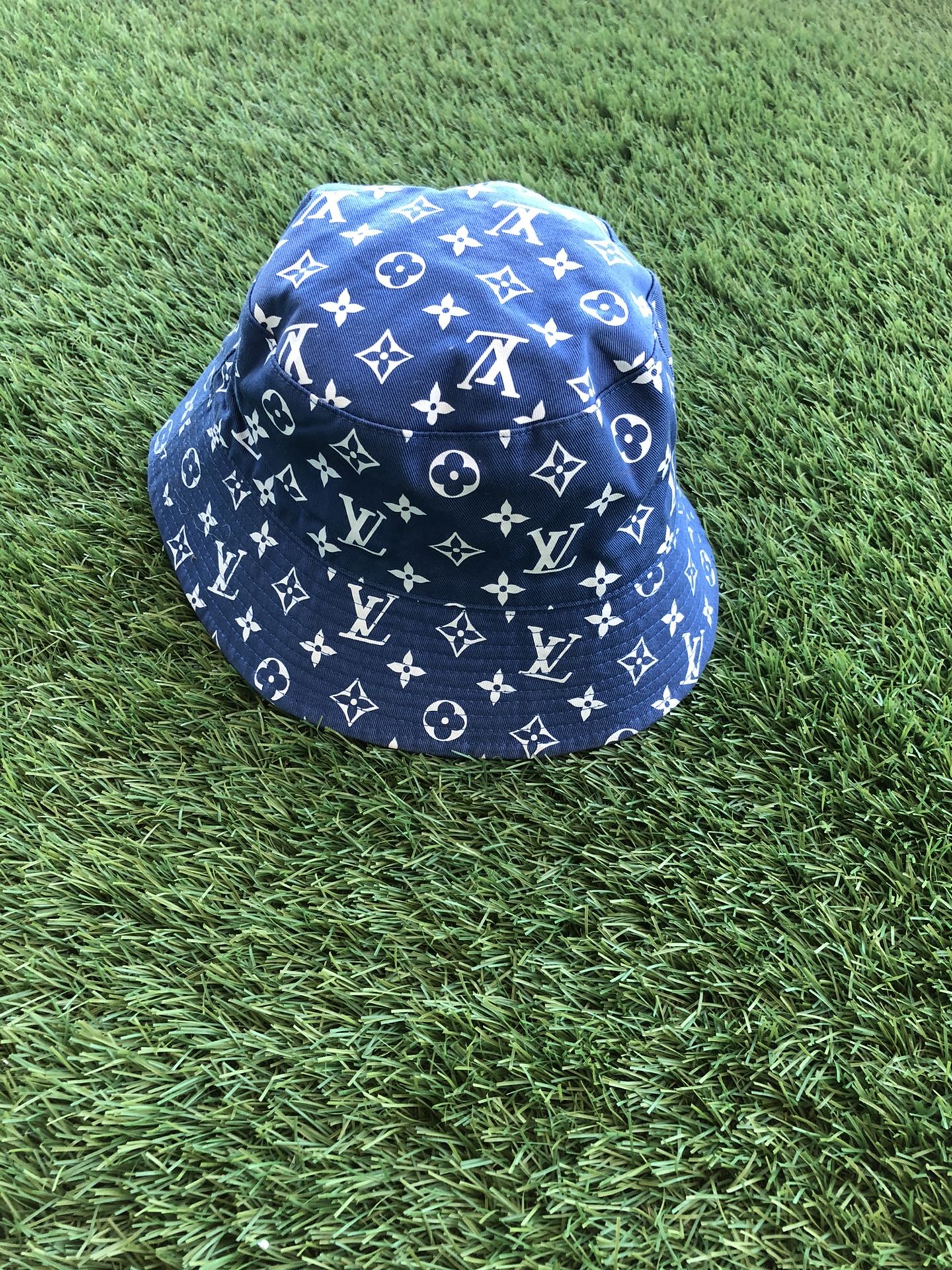 Louis Vuitton Bucket Hat for Sale in Peoria, AZ - OfferUp