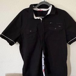 XL men’s button up shirts $5 each
