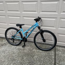 Bike women’s size medium