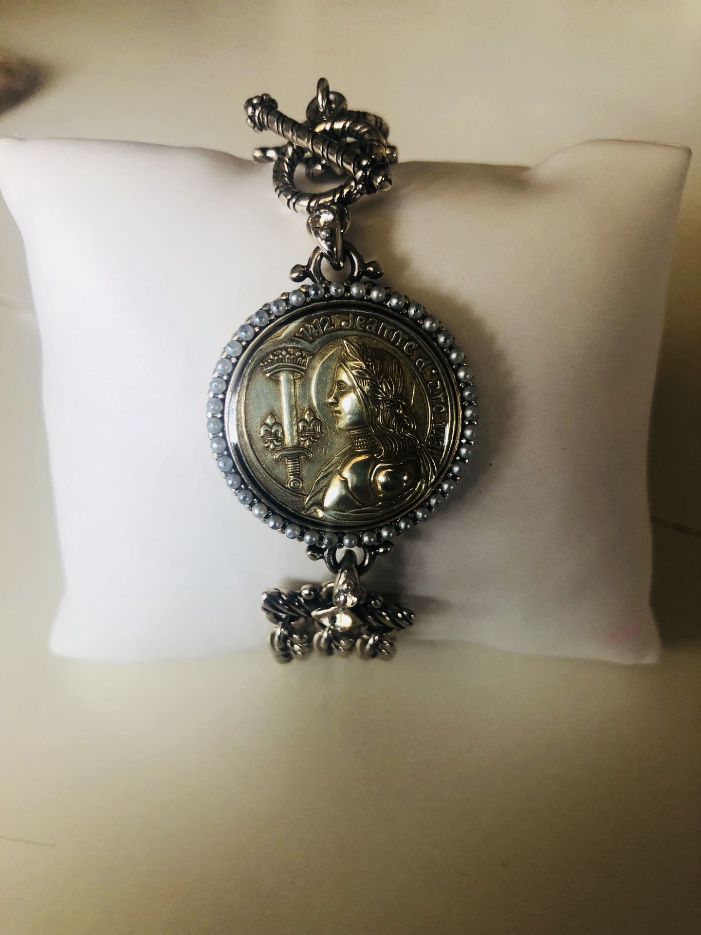 “Brighton” Jeanne d’arc bracelet