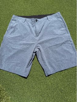 Volcom Hybrid shorts, size 38 slate blue mint condition