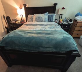 Bed NEEDS TO GO ASAP good condition