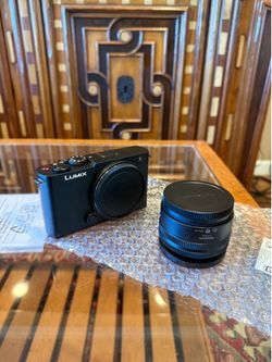 Panasonic LUMIX S9 with LUMIX S 18-40MM F4.5-6.3
