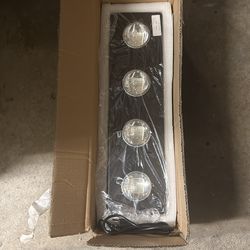 Grow light - red  new in box with hanging wires