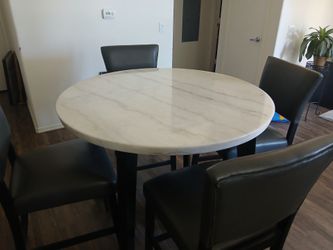 4-Piece High-Top Dining Set with Marble Tabletop – Excellent Condition