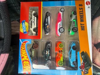 HOT WHEELS 8 pack!!! Brand new