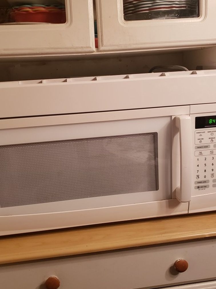 Under Cabinet Microwave