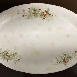 VINTAGE CHRISTMAS SERVING PLATE