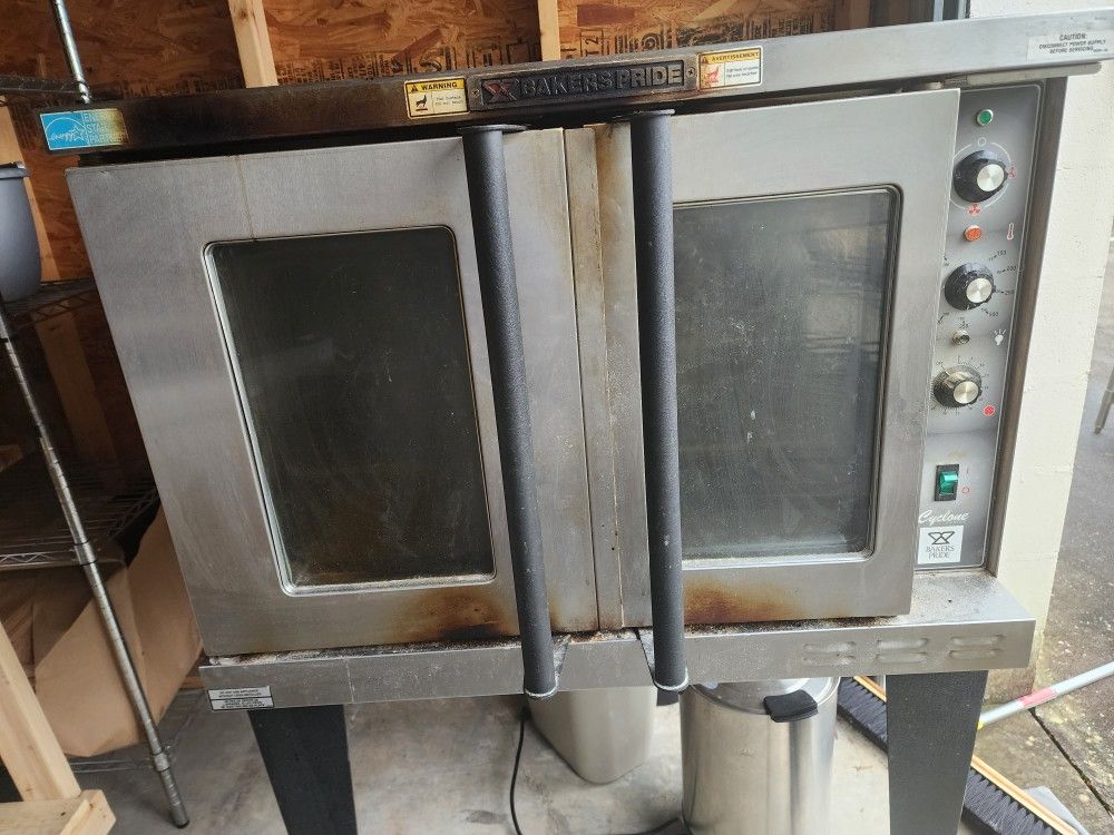 Bakers Pride BCO-E1 Cyclone Series Single Deck Electric Convection Oven 10.5Kw 