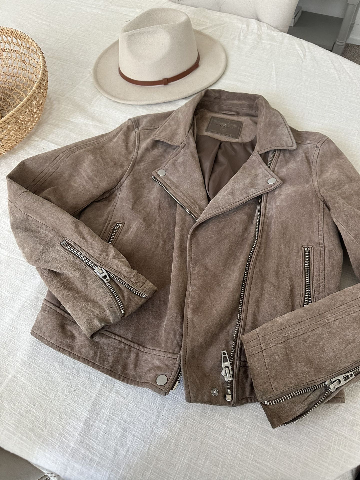 Jacket Suede Leather Size Médium Breige Color 