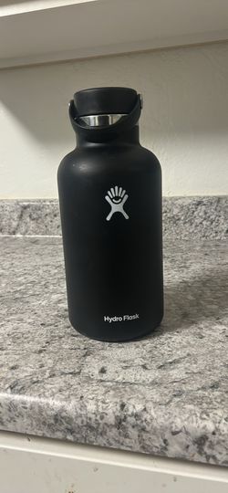 Hydro Flask 64 OZ