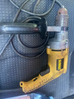 DeWalt drill DW 235G