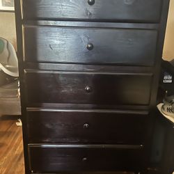 Dresser 5 drawers 