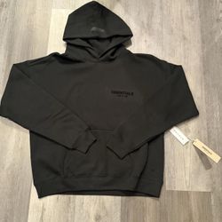 Essential Hoodie/ black