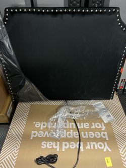 Twin/Twin XL Headboard With Charger