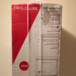 Frigidaire Red Mini Fridge 7.5 Cubic Feet Capacity