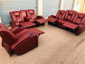 Power Reclining Couch Set